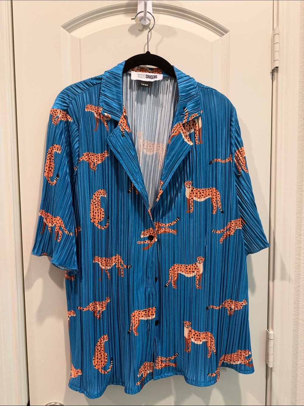 WKND Chasers Blue Short-Sleeve Plisse Pleated Leopard Print Shirt
